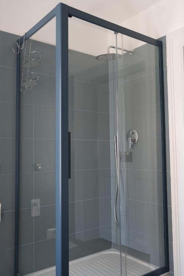Palazzo Manzoni Apartments Bari Habitación foto